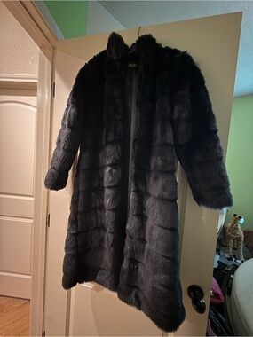 Classic Black Faux Fur Coat - Women
